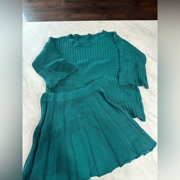 FP lookalike sweater & skirt set​​​ - Picture 3 of 4